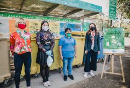 Ministra Schmidt y alcaldesa Matthei llaman a no reciclar mascarillas por peligro de contagio de Covid-19