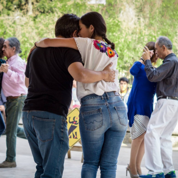 El tango vuelve al Parque Bustamante con Milonga Callejera