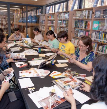 Club de manualidades para el adulto mayor
