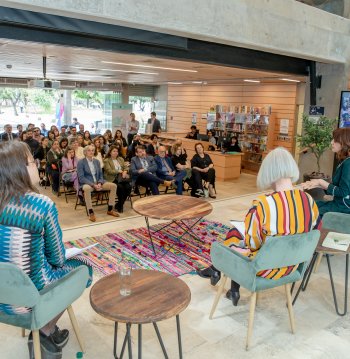 Ciclo encuentro con escritores. Enrique Marchant Díaz