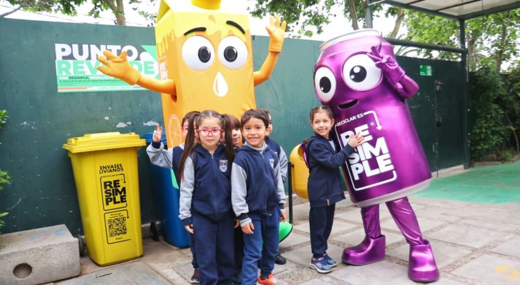 Niños del Liceo Juan Pablo Duarte le dieron el vamos al programa piloto de reciclaje en colegios