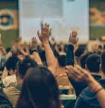 Academia de Negocios, mención en marketing digital en rrss
