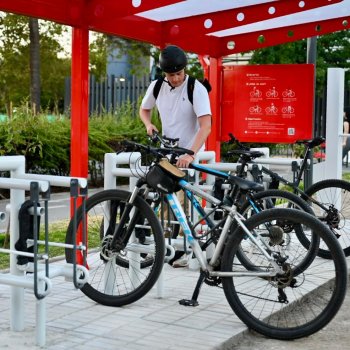 Línea Cero: Junto a Metro inauguramos nuevos estacionamientos gratuitos para bicicletas