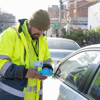 Alertamos por correo electrónico sospechoso por cobros de estacionamiento