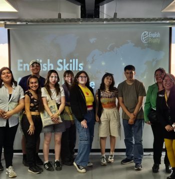Taller "Networking sin fronteras: Conecta con confianza en inglés"