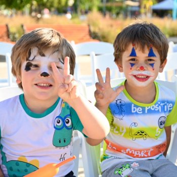 Vecinos disfrutan de “Verano en tu Plaza”