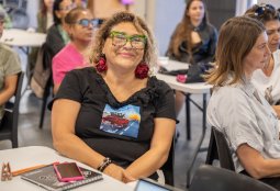 Providencia impulsa la inclusión y el empleo femenino con la feria Mujeres que Inspiran