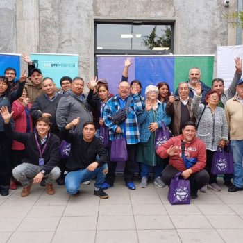 Providencia apoya a comerciantes locales con la entrega de nuevos carros de confites