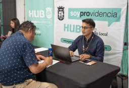 Expo Empleos AIEP Providencia 2025: la plataforma recibió 3.756 postulaciones a las vacantes laborales