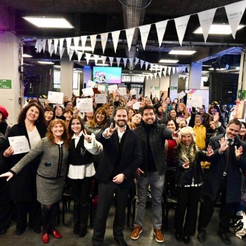 Providencia lanza el Programa Mujeres Jefas de Hogar 2025 y certifica a egresadas