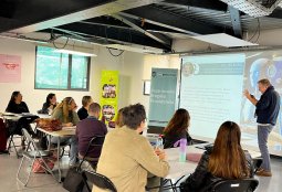 Charla “Habla, Conecta y Consigue el Trabajo: Comunicación Estratégica para la Empleabilidad”