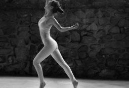 Movimiento y Danza Libre: Habitar El Cuerpo