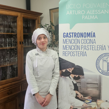 Estudiante del Liceo Alessandri obtiene premio para realizar su práctica en Colombia