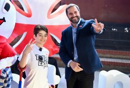 Alan, estudiante del Colegio Providencia, es el nuevo Niño Embajador de Teletón