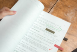 Monologando: Escritura Personal para la Representación Teatral