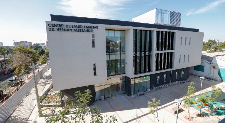 Alcalde Bellolio visitó nuevo Cesfam Alessandri, a pocos meses de su inauguración