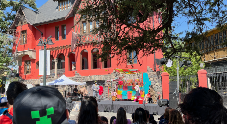 “Entre Calles: Luces y Colores” llenará Bellavista de música en vivo, arte y vida de barrio este sábado