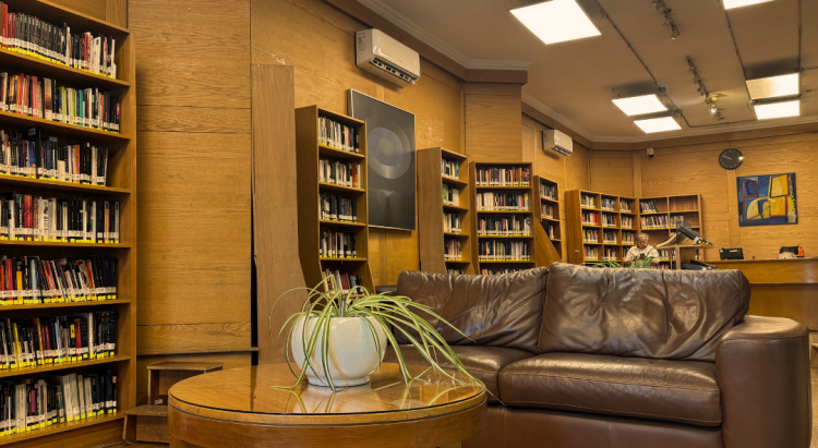 Biblioteca Municipal abre en Manuel Montt 101 con edificio completamente habilitado