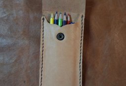 Taller "Estuche de Cuero: Experiencia de Talabartería Urbana"