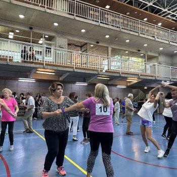 Bailetón +60: así fue la competencia de baile más entretenida con vecinos mayores