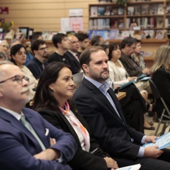Bibliotecas de Providencia inaugura el ciclo "Culturas del Mundo" con Embajada de Grecia y la UMCE