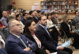 Bibliotecas de Providencia inaugura el ciclo "Culturas del Mundo" con Embajada de Grecia y la UMCE