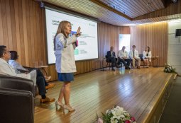 Vecinos y autoridades participaron en la Cuenta Pública de Salud 2025