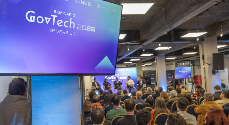 Providencia lanza desafío en reciclaje y programa de formación municipal
