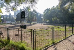 ¡Ya estamos remodelando la Zona Canina de la plaza Loreto Cousiño!