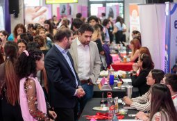 Más de 2.500 vacantes laborales ofrecerá feria impulsada por Providencia y cinco municipios