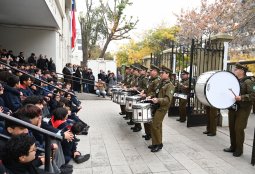 El Orfeón de Carabineros conmemora los 113 años del Liceo José Victorino Lastarria