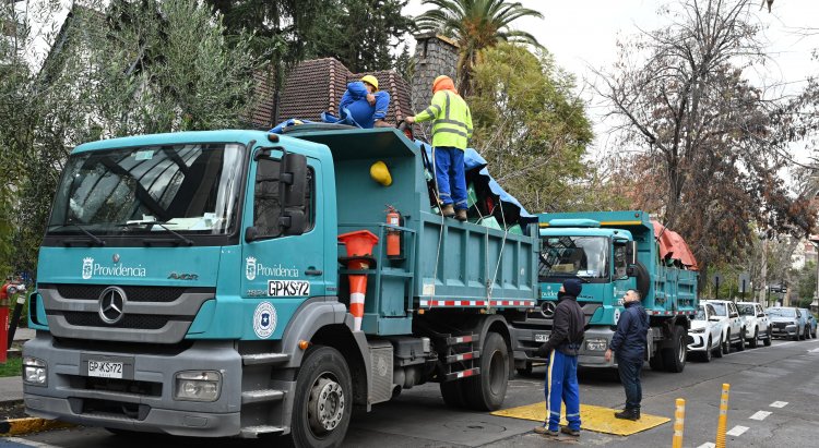 Providencia despliega operativo de emergencia en la Región de Coquimbo con clínica veterinaria móvil y suministros esenciales