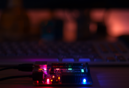 Taller "Tu primer circuito con Arduino"
