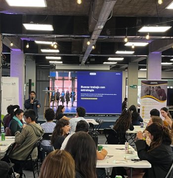 Taller IA sin Miedo: Herramienta real para tu empleabilidad