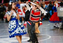 Más de 230 bailarines dieron vida a la 31ª versión del Campeonato Comunal de Cueca Escolar