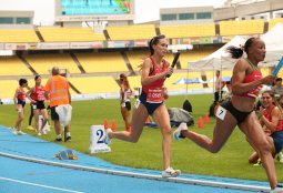 Volvió a las pistas a los 40 y hoy triunfa en el atletismo mundial: la historia de Mariela Sepúlveda